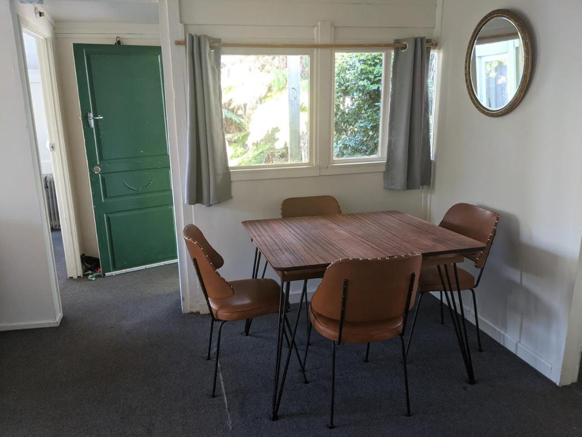 Cox Bay Cottage Raglan Eksteriør bilde