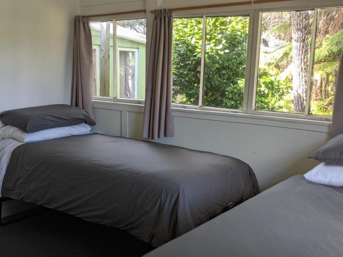 Cox Bay Cottage Raglan Eksteriør bilde
